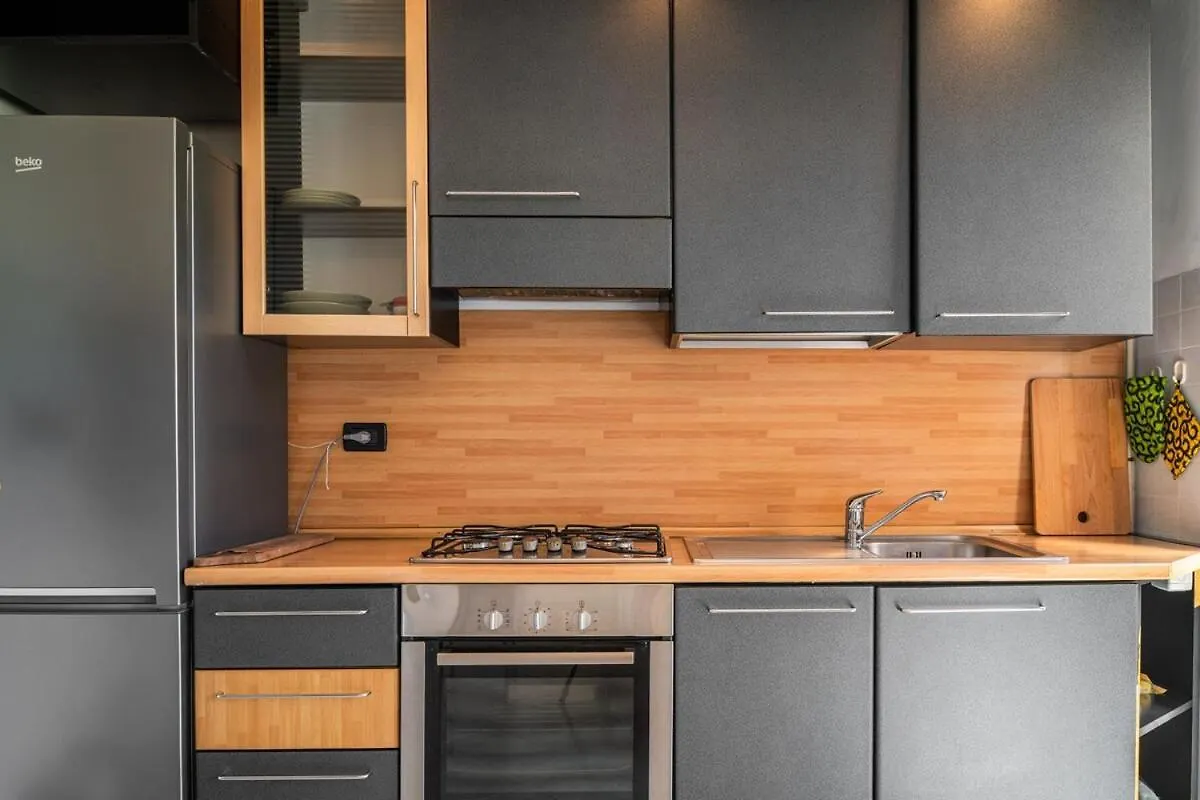 Apartment Of The Heart San Donato Milanese Ιταλία