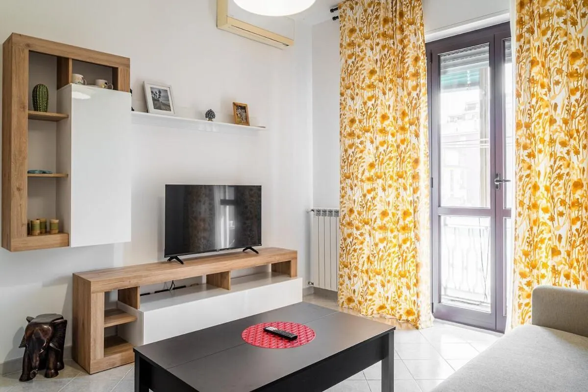 Apartment Of The Heart San Donato Milanese 0*,