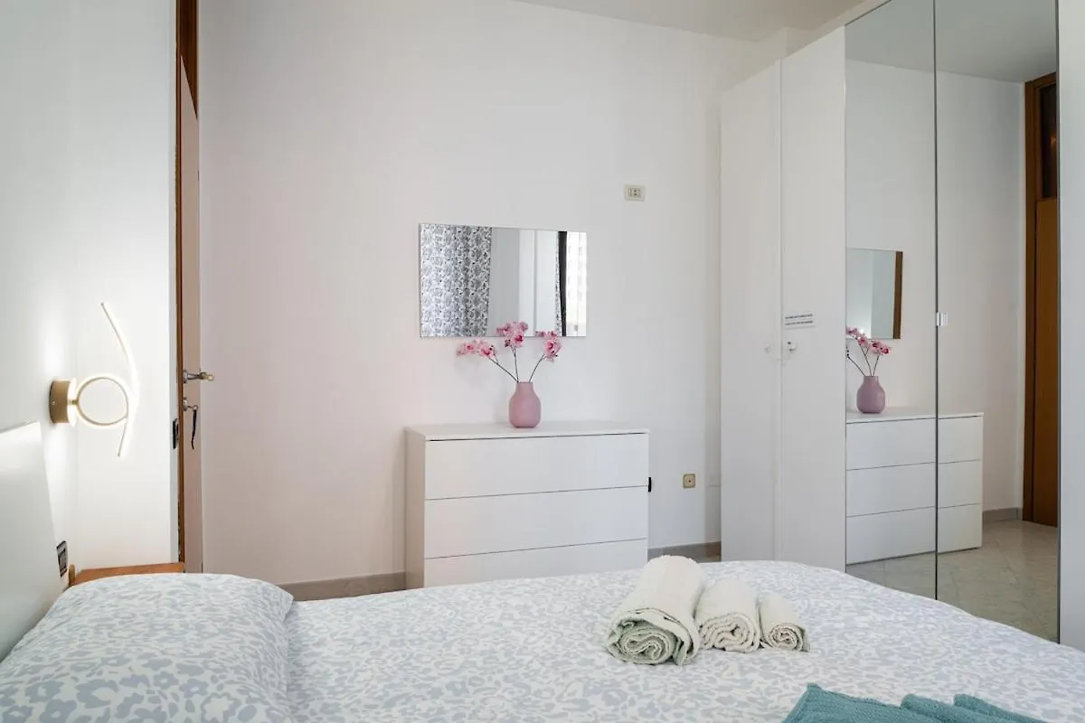 Apartment Of The Heart سان دوناتو ميلانيزي 0*,  إيطاليا